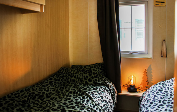 Semesterhus - Rheezerveen , Holland - HOV084 602