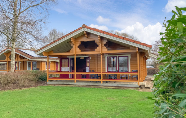 Schaffen Sie bleibende Urlaubserinnerungen in diesem einladenden Ferienhaus mit Zugang zu einem Innenpool.

Mit seinen gemütlichen Räumen bildet das Haus Im Ferienpark in Grambergen die ideale Kulis..