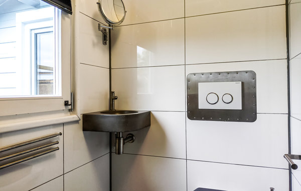 Holiday Home - Heinkenszand , Holland - HZE235 702