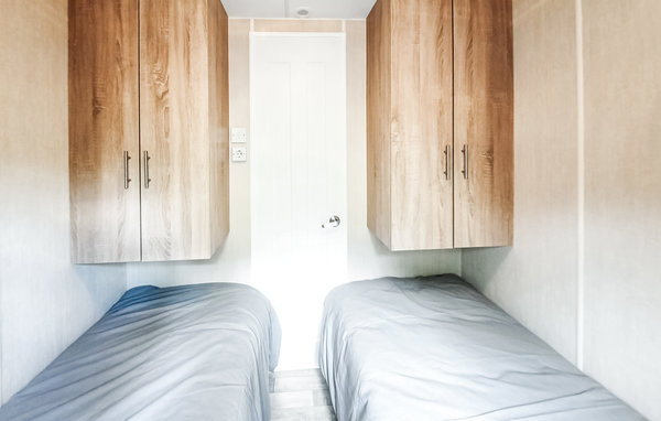 Holiday Home - Heinkenszand , Holland - HZE241 602
