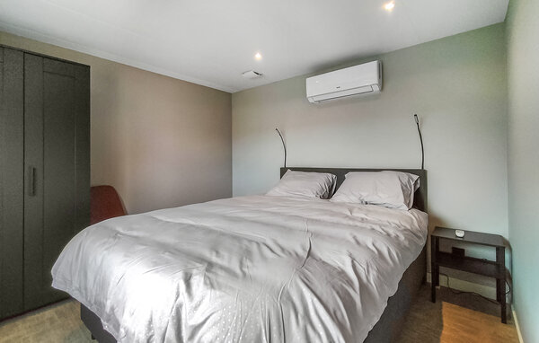 Semesterhus - Stavenisse , Holland - HZE974 601
