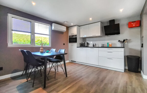 Semesterhus - Stavenisse , Holland - HZE974 5