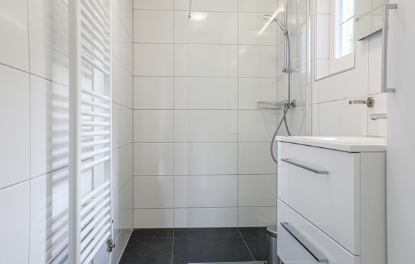 Vakantiehuis - Strijen , Nederland - HZH030 702
