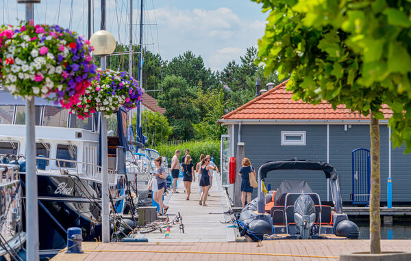 Husbåt/Hus på vatten - Ouddorp , Holland - HZH209 803