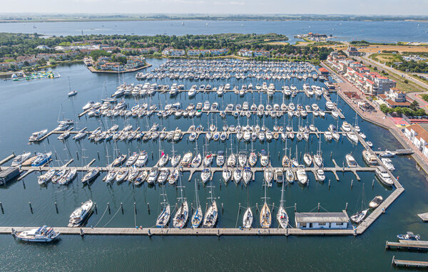 Husbåt/Hus på vatten - Ouddorp , Holland - HZH209 905