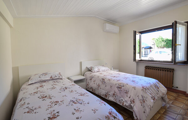 Holiday Home - Pont-Saint-Martin , Italy - IAO006 603