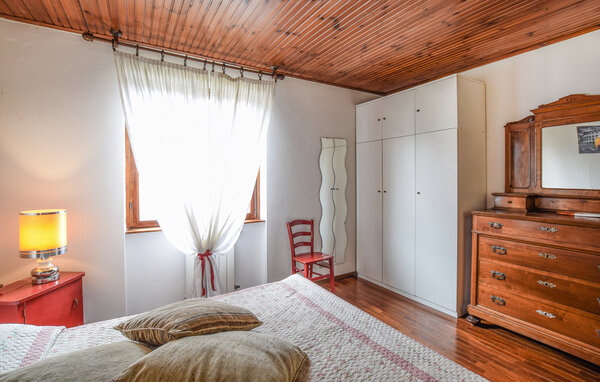 Appartamento - Ossimo Superiore , Italia - IDD010 601