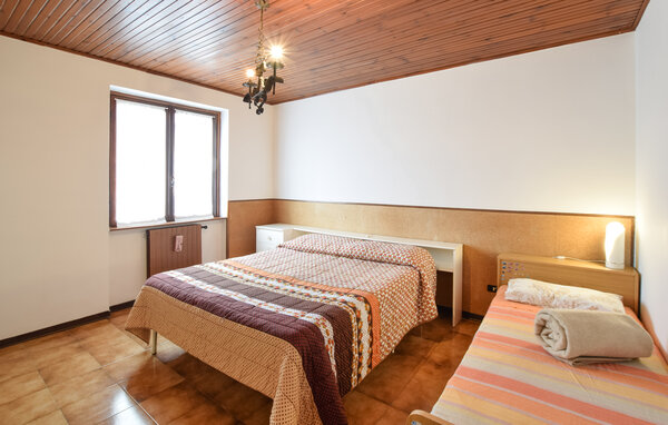 Appartamento - Ossimo Superiore , Italia - IDD010 603