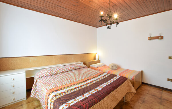 Appartamento - Ossimo Superiore , Italia - IDD010 604