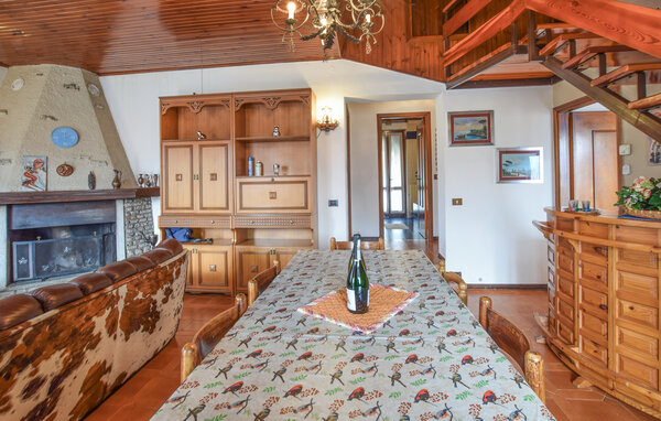 Appartamento - Ossimo Superiore , Italia - IDD010 304