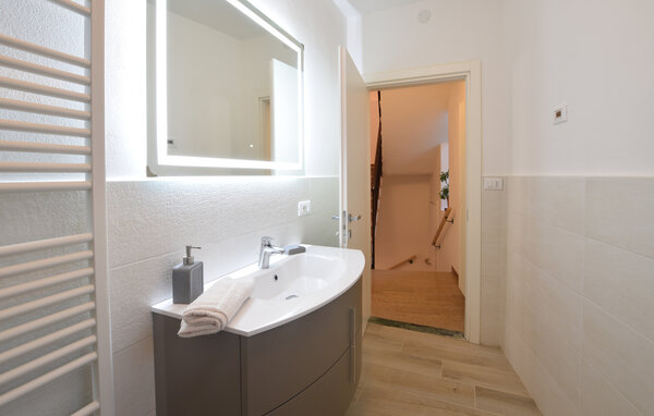 Vakantiehuis - Longarone , Italië - IDD037 702