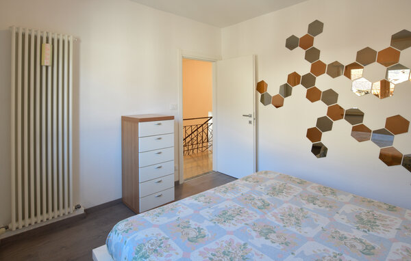 Vakantiehuis - Longarone , Italië - IDD037 604