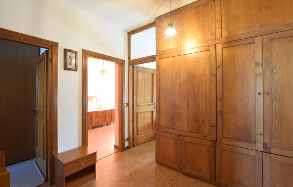 Apartment - Feltre , Italy - IDD054 503