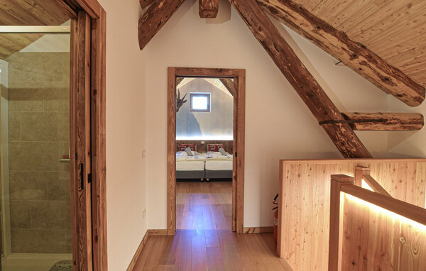 Holiday Home - Sovramonte , Italy - IDD055 502