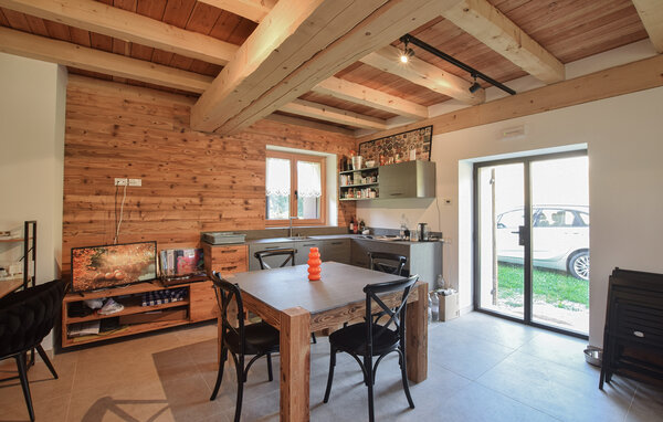 Holiday Home - Sovramonte , Italy - IDD055 1