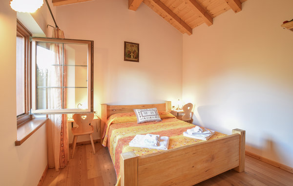 Semesterhus - Sovramonte , Italien - IDD337 4