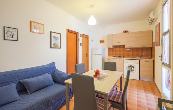 Holiday Home - Lido delle Nazioni , Italy - IEK152 3