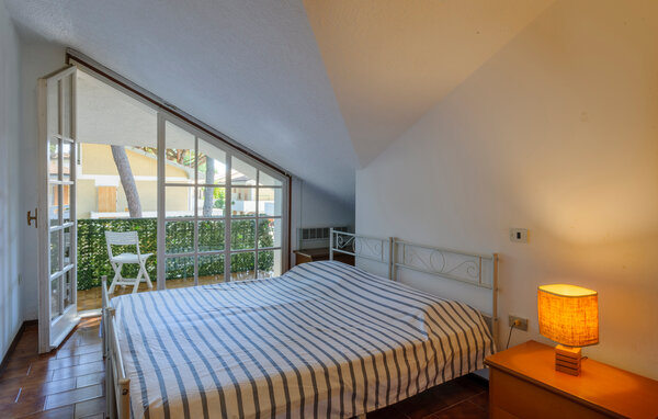 Holiday Home - Marina Romea , Italy - IEK374 6