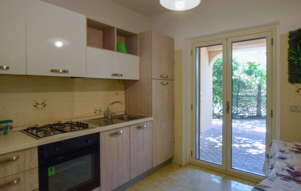 Holiday Home - Roccelletta di Borgia , Italy - IKB046 4