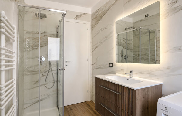 Appartamento - Paola , Italia - IKB055 701