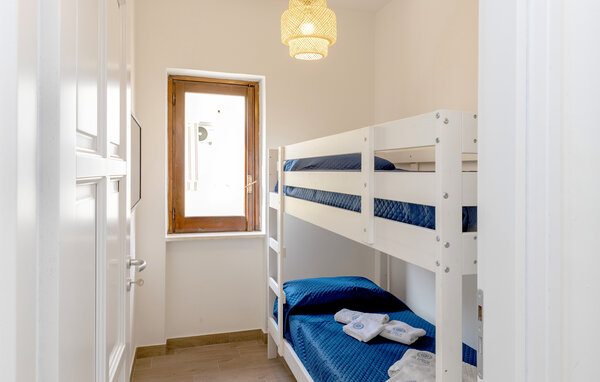 Appartamento - Paola , Italia - IKB056 602