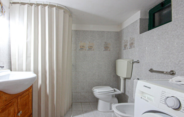 Semesterhus - Avella , Italien - IKC061 701