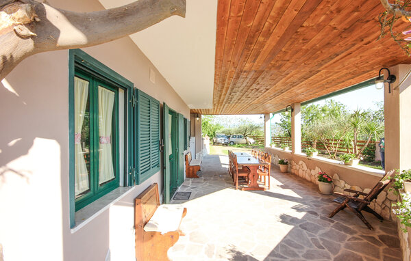 Semesterhus - Avella , Italien - IKC061 102