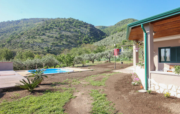 Semesterhus - Avella , Italien - IKC061 105