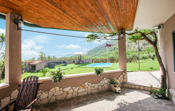 Semesterhus - Avella , Italien - IKC061 106