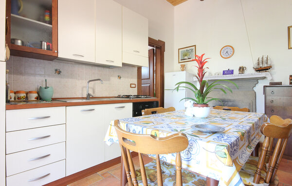 Apartment - Serramezzana , Italy - IKC062 4