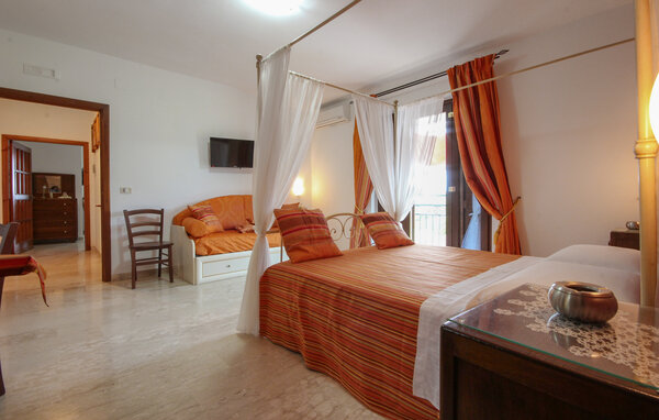 Semesterhus - Capaccio Paestum , Italien - IKC104 603