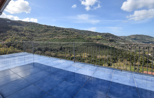 Apartamento - Laureana Cilento , Italia - IKC155 101