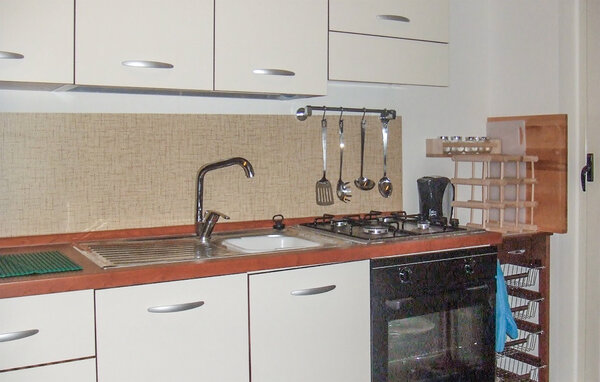 Apartament - Isca Marina , Wlochy - IKK049 3