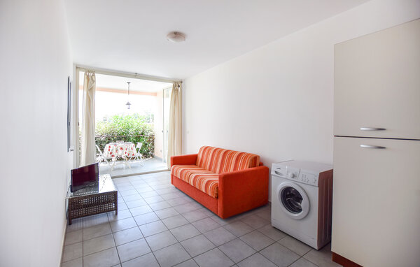 Apartament - Isca Marina , Wlochy - IKK071 301