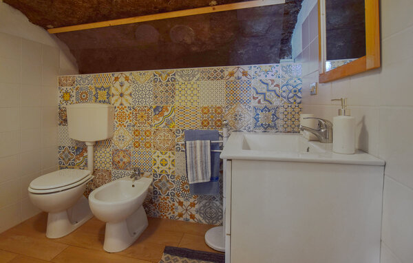 Vakantiehuis - Motta San Giovanni , Italië - IKK087 702