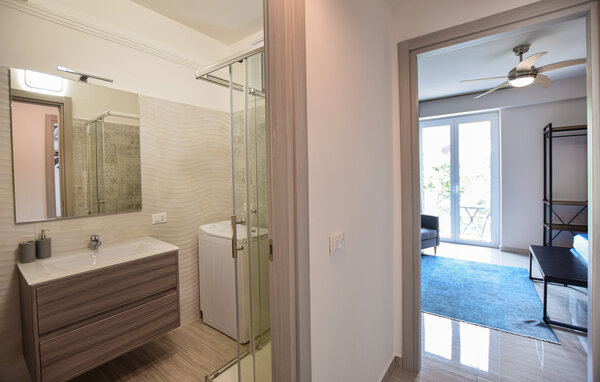 Appartamento - Falerna Marina , Italia - IKK089 701