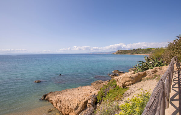 Apartment - Isola di Capo Rizzuto , Italy - IKK126 902