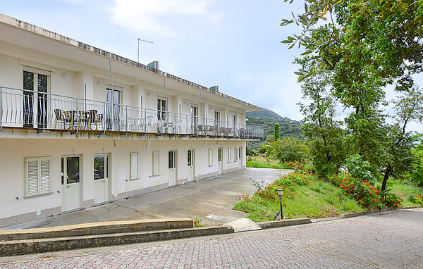 Apartament - Ricadi , Wlochy - IKK483 82