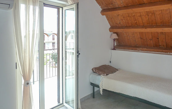 Apartment - Isca Marina , Italy - IKK675 601