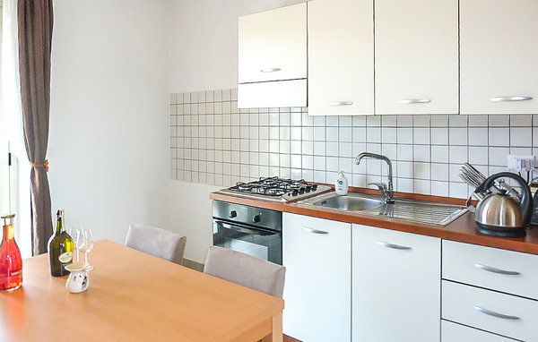 Apartment - Isca Marina , Italy - IKK675 401