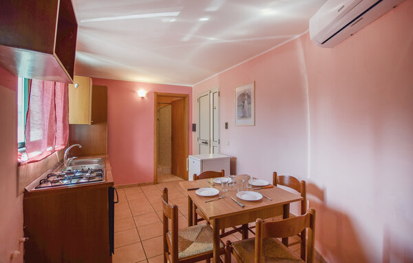 Apartamento - Portigliola , Italia - IKK711 401