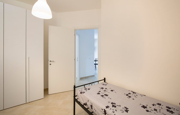Apartment - Caulonia Marina , Italy - IKK716 605