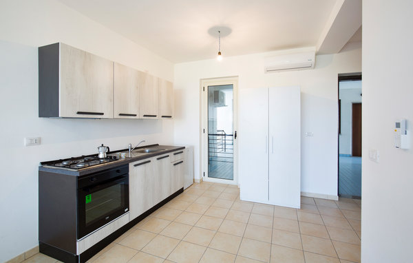 Appartamento - Isca Marina , Italia - IKK892 401
