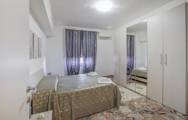 Appartement - Reggio Calabria , Italië - IKK953 601