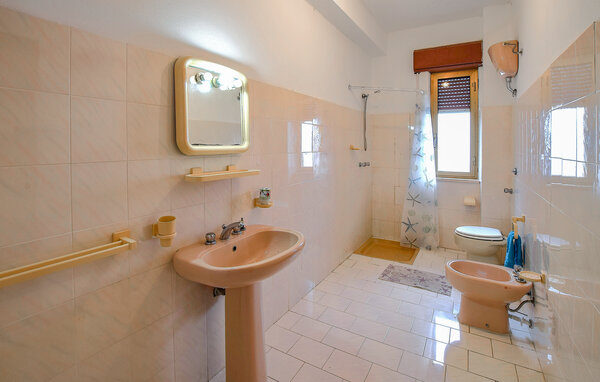 Apartamento - Ferruzzano , Italia - IKK990 702