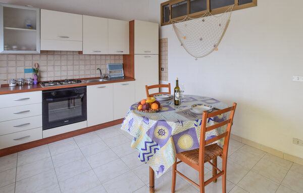 Apartamento - Ferruzzano , Italia - IKK990 401