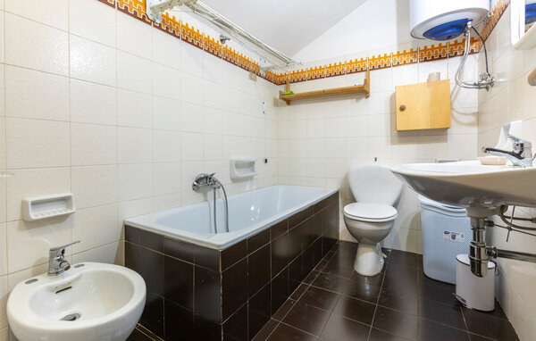 Apartament - San Massimo , Wlochy - IKL130 701