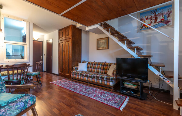 Apartament - San Massimo , Wlochy - IKL130 302