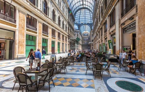 Semesterlägenhet - Napoli , Italien - IKN001 902