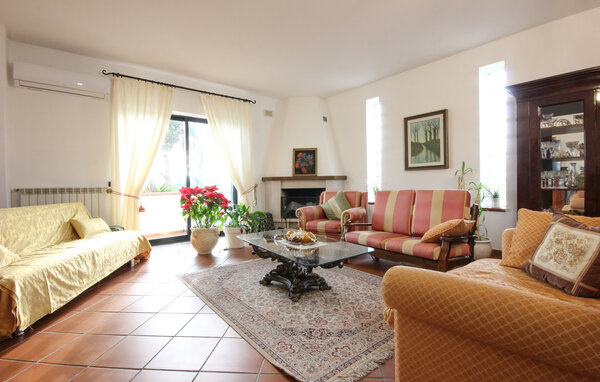 Feriehus - Pozzuoli , Italia - IKS003 3